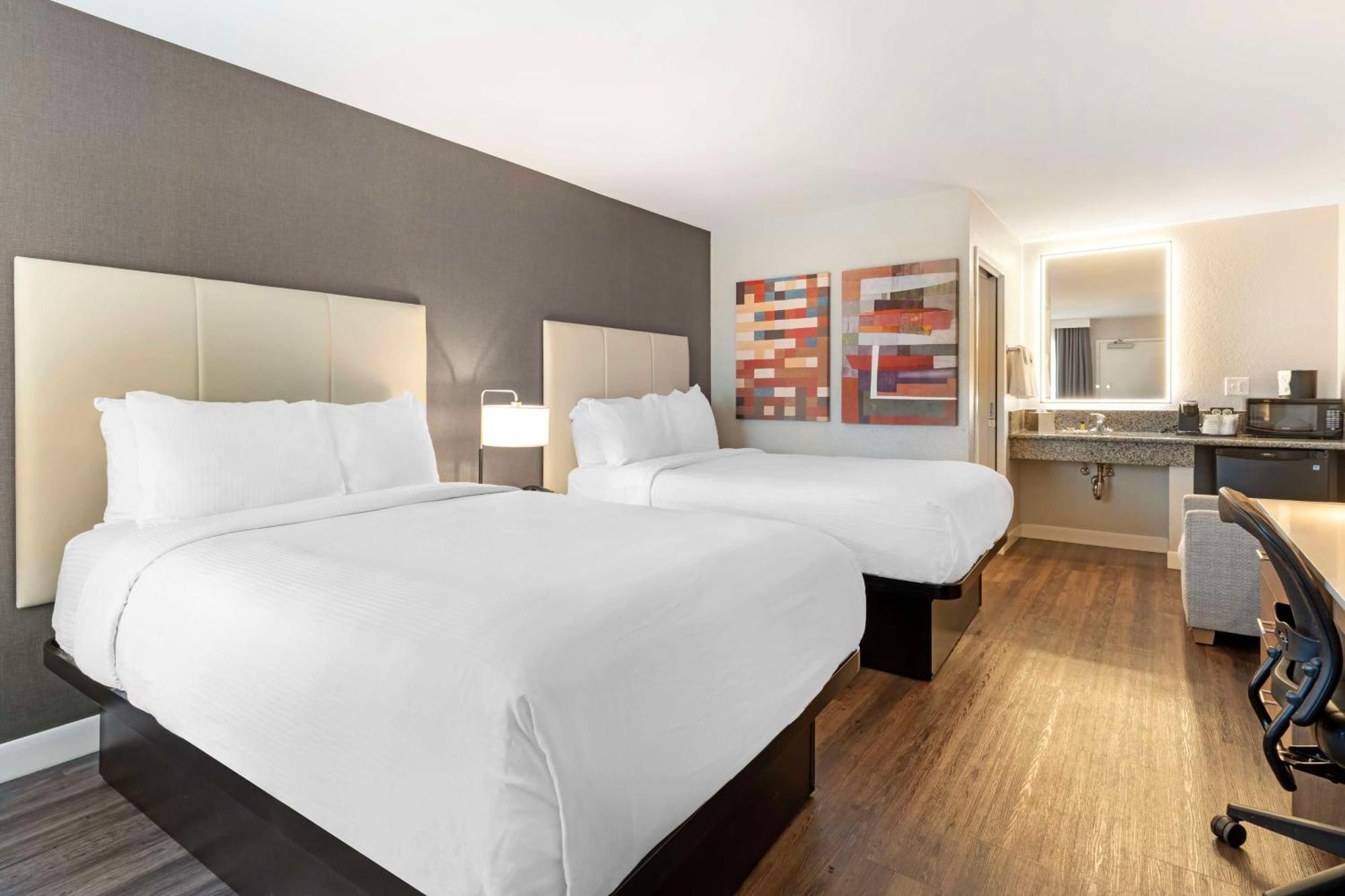Best Western Plus Rancho Cordova Inn Екстериор снимка