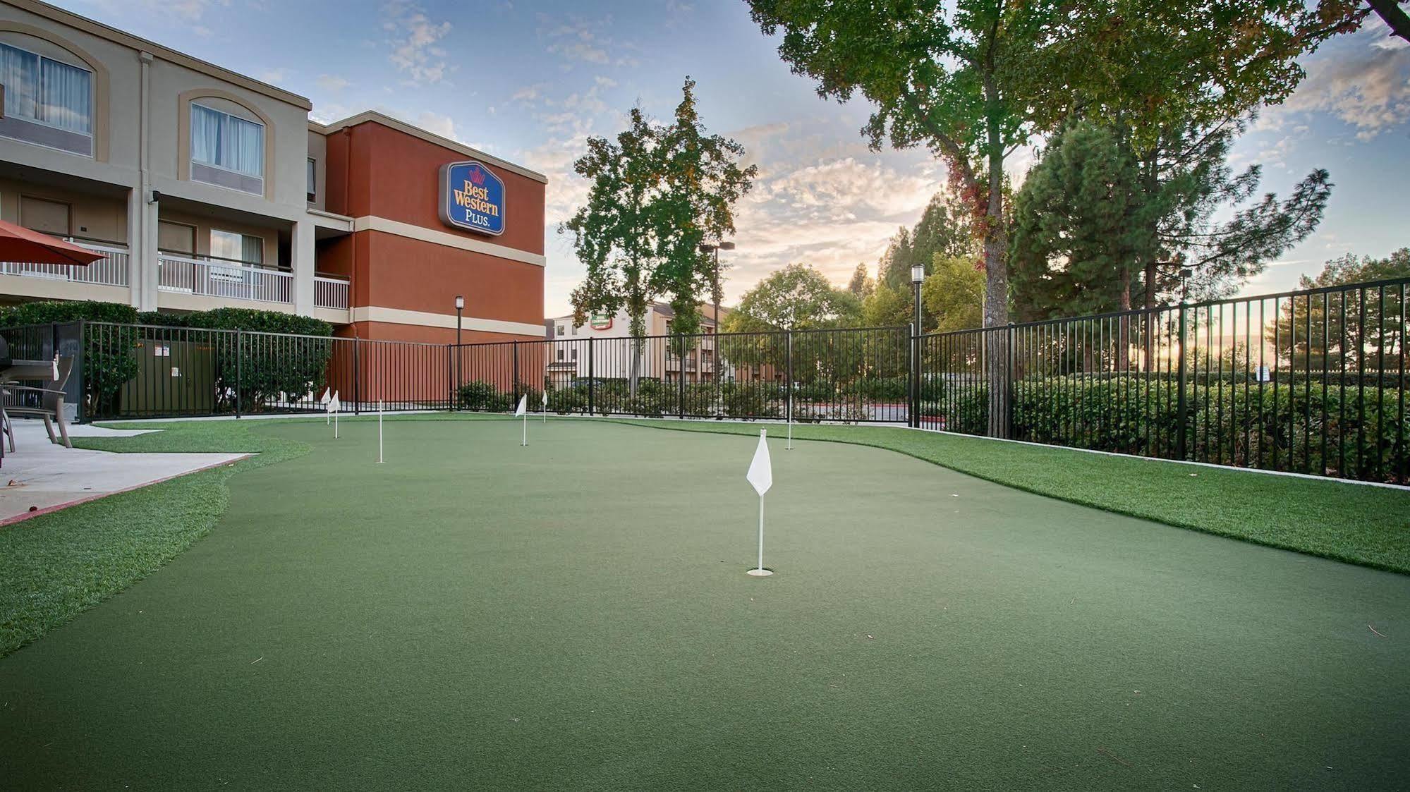 Best Western Plus Rancho Cordova Inn Екстериор снимка